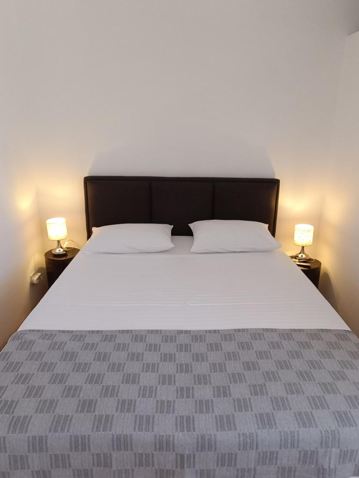 Apartmani Sprljan Vodice Exterior foto