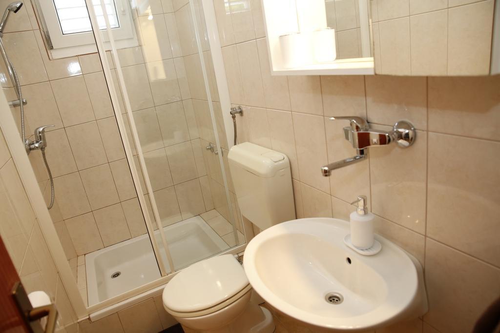 Apartmani Sprljan Vodice Exterior foto