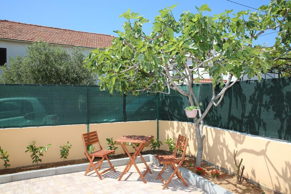 Apartmani Sprljan Vodice Exterior foto