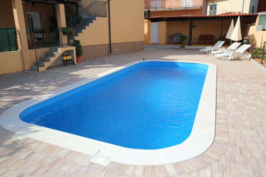 Apartmani Sprljan Vodice Exterior foto
