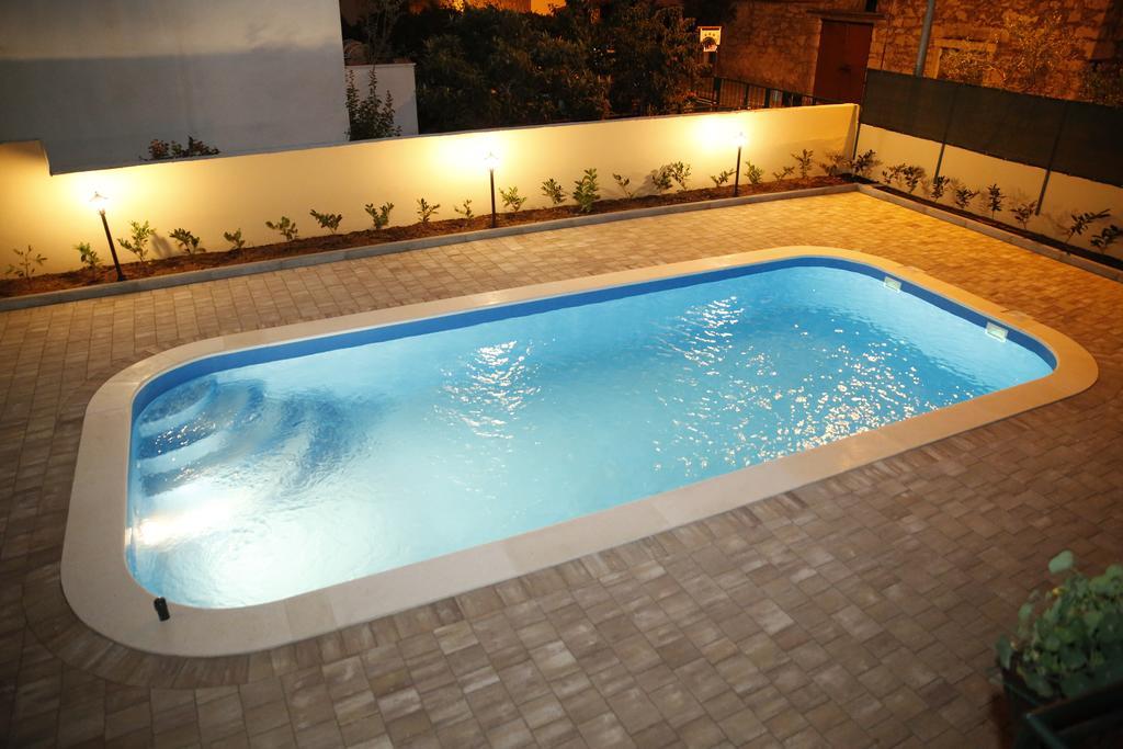 Apartmani Sprljan Vodice Exterior foto